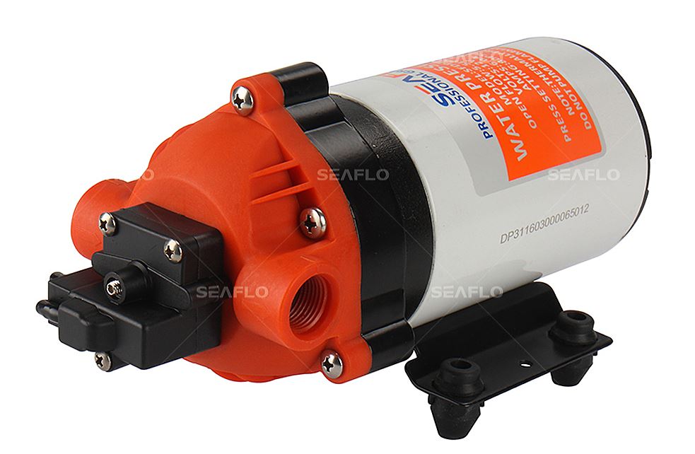 Samonasávací čerpadlo SEAFLO 31 12 V DC